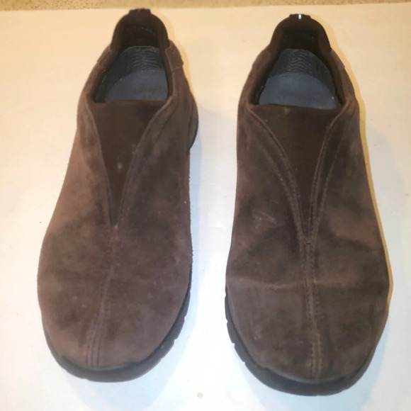 L.L.BEAN brown suede slip on loafers rubber sole women sz 9 - Picture 1 of 9